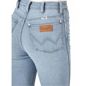 Wrangler 612 High Rise Skinny Jean in Skyway